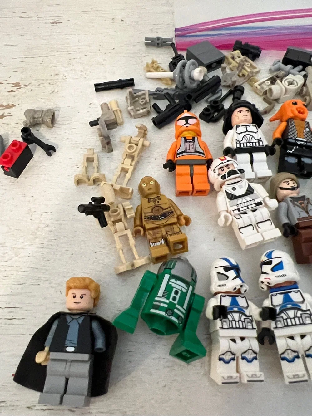 Huge Lot Lego Star Wars mini figures & pieces